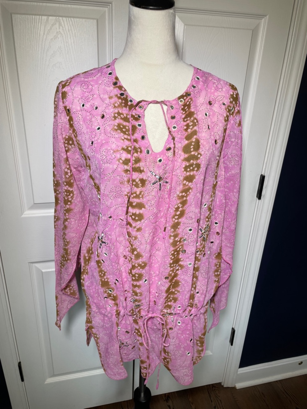 Newport News Pink & Brown Sheer Tie-Dye Eyelet Swim Coverup Size Medium